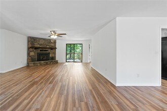 1 Ramsey Dr in Bella Vista, AR - Building Photo - Building Photo