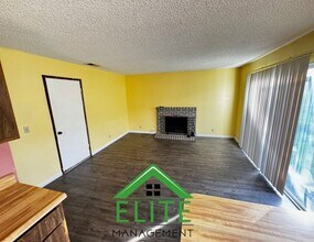 4741 Keema Ave in Sacramento, CA - Building Photo - Building Photo