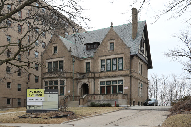 1550 N Prospect Ave in Milwaukee, WI - Foto de edificio - Building Photo