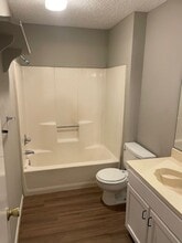 322 Spring Branch Ln in Kennedale, TX - Building Photo - Building Photo