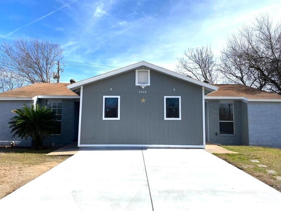3408 Lynridge Dr in Austin, TX - Building Photo
