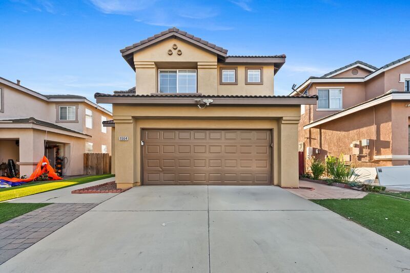 1564 Clanton Pl in San Diego, CA - Building Photo
