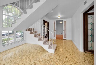 1240 Ortega Ave in Coral Gables, FL - Building Photo - Building Photo