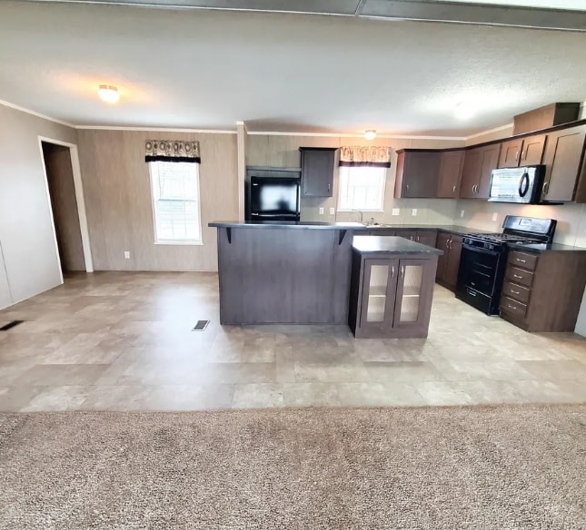 property at 9576 Mariner Dr