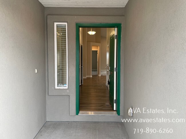 2403 Sunrise Ln in Pueblo, CO - Building Photo - Building Photo