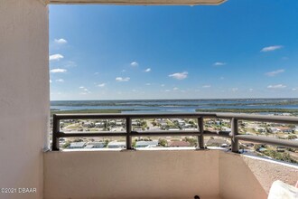 3855 S Atlantic Ave in Daytona Beach Shores, FL - Building Photo - Building Photo