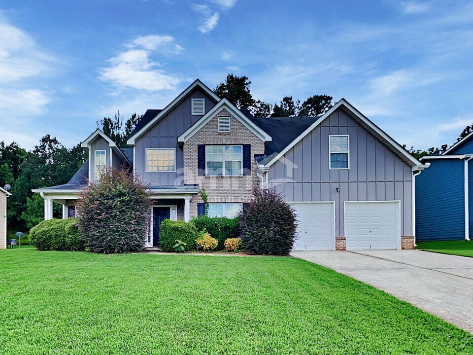 5341 Caitlin Ln in Douglasville, GA - Building Photo