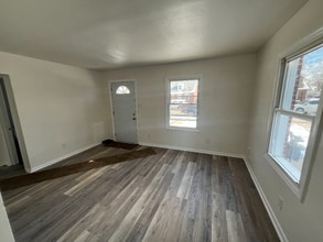 721 Winston Dr in Fairborn, OH - Building Photo - Building Photo