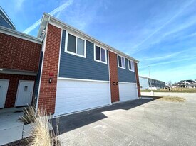 1123 Gillespie Ln in Yorkville, IL - Building Photo