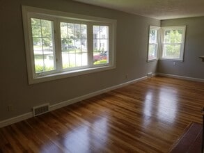 46 Brookway Dr in Shrewsbury, MA - Building Photo - Building Photo