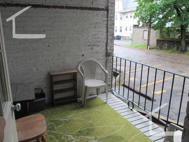 12 Park Vale Ave in Boston, MA - Building Photo - Building Photo