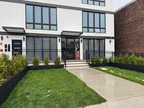 330 Washington Ave in Belleville, NJ - Building Photo - Building Photo