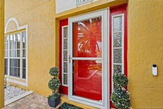 728 NW Waterlily Pl in Jensen Beach, FL - Building Photo - Building Photo