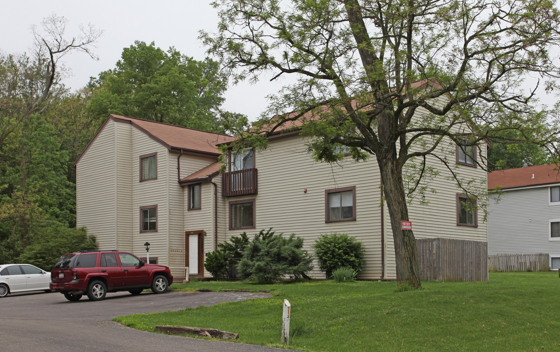 3967 Piccadilly Cir in Cincinnati, OH - Foto de edificio