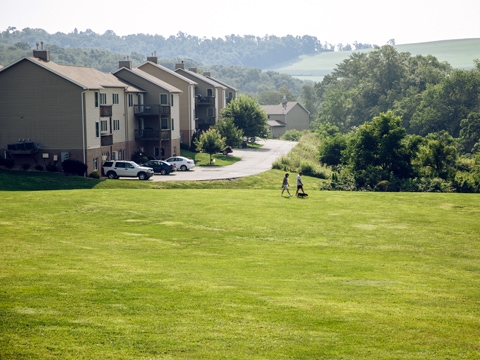 Stonecreek Apartment Homes in Washington, PA - Building Photo