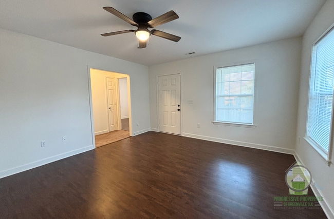 305 S Calhoun St in Greenville, SC - Building Photo - Building Photo