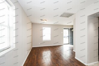 3741 St Gregory Ct in St. Ann, MO - Building Photo - Building Photo