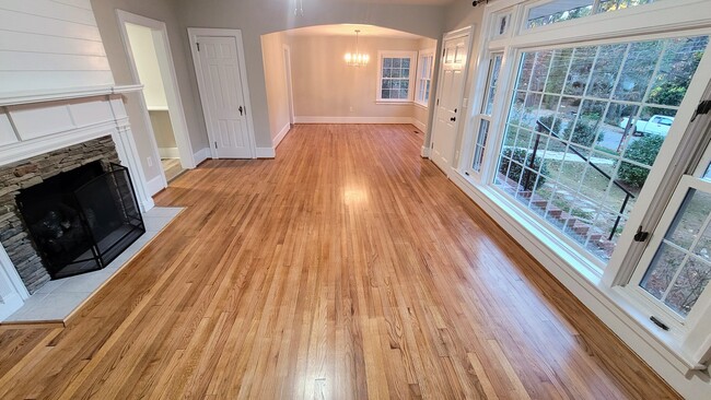 625 Sunset Dr in Sanford, NC - Foto de edificio - Building Photo