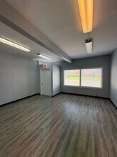 8827 W Grand Ave in River Grove, IL - Foto de edificio - Building Photo