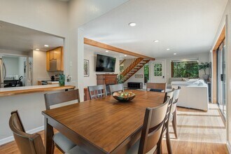 45612 SE Edgewick Rd in North Bend, WA - Building Photo - Building Photo