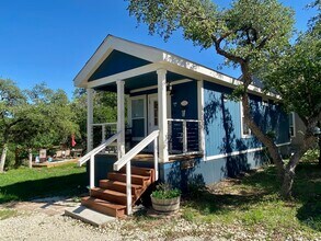 1183 Lavaca in Canyon Lake, TX - Building Photo - Building Photo