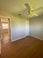 1690 Hofheinz St in San Marcos, TX - Building Photo - Building Photo