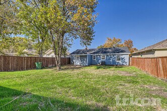 4614 W Lake Highlands Dr in The Colony, TX - Building Photo - Building Photo