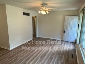 804 NE 66th Terrace in Kansas City, MO - Building Photo - Building Photo
