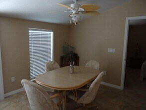3250 Sunrise Trail in Port Charlotte, FL - Foto de edificio - Building Photo