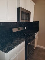 10701 NW 23rd Terrace in Yukon, OK - Building Photo