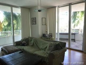5970 Indian Creek Dr-Unit -301 in Miami, FL - Building Photo - Building Photo