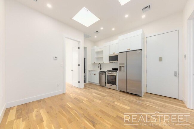 property at 24 Marconi Pl