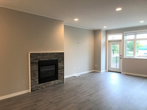 137 Linda Path in Eagle Lake, MN - Building Photo - Building Photo