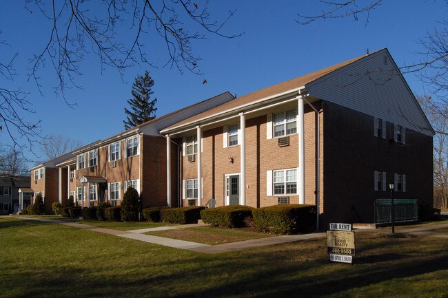 60 Hawthorne Ave in Park Ridge, NJ - Building Photo - Building Photo