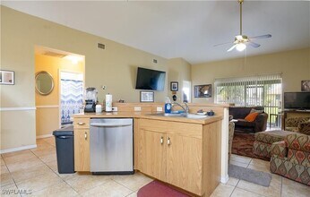 4414 SW 7th Pl in Cape Coral, FL - Building Photo - Building Photo