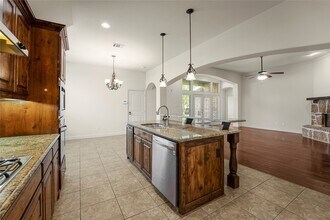 12848 Walnut Ridge Dr, Unit 012105 in Frisco, TX - Building Photo - Building Photo