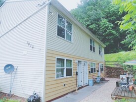 1014 Constitution Dr in Allentown, PA - Building Photo