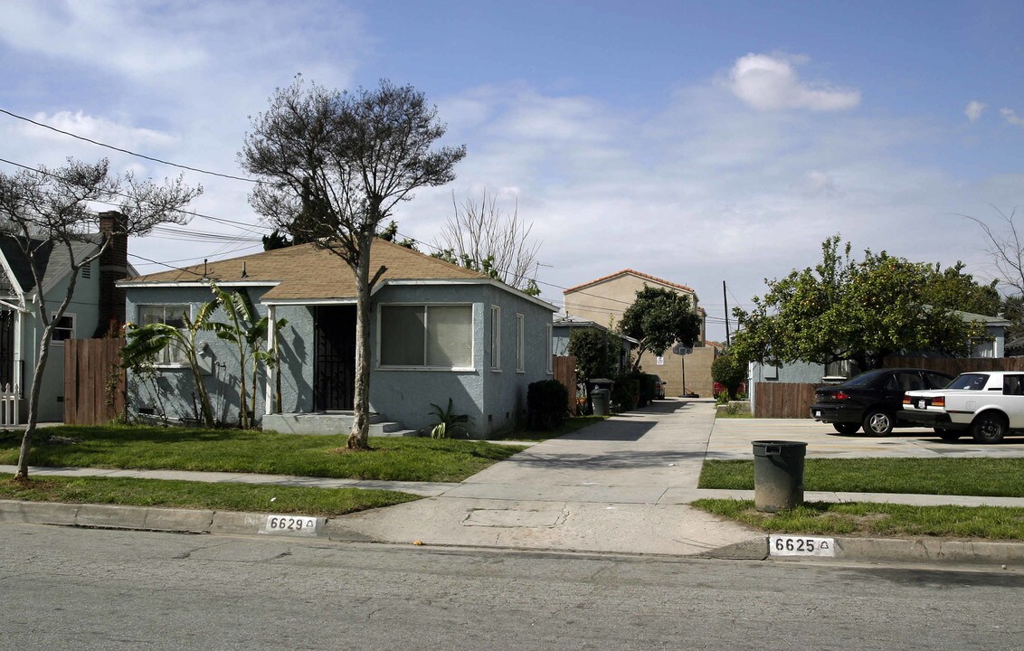 6625-6629 Chanslor Ave in Bell, CA - Foto de edificio