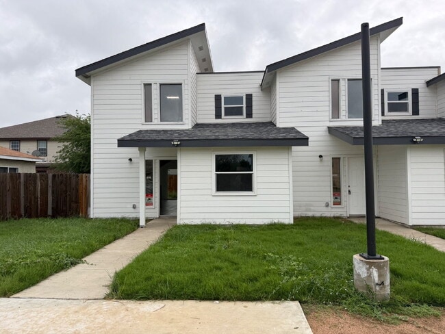 property at 7651 Oak Chase