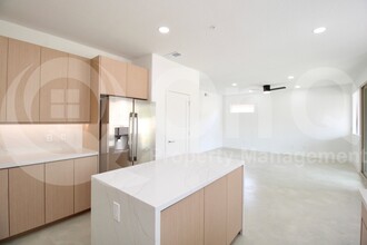 15019 N 100th Way in Scottsdale, AZ - Building Photo - Building Photo