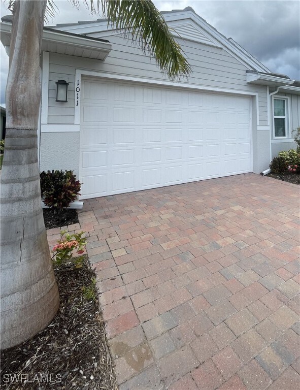 1011 Enbrook Lp in Naples, FL - Building Photo - Building Photo