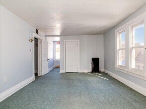 418 11th St in Beaver Falls, PA - Building Photo - Building Photo