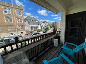 124 Glenville Ave, Unit 1 in Boston, MA - Building Photo