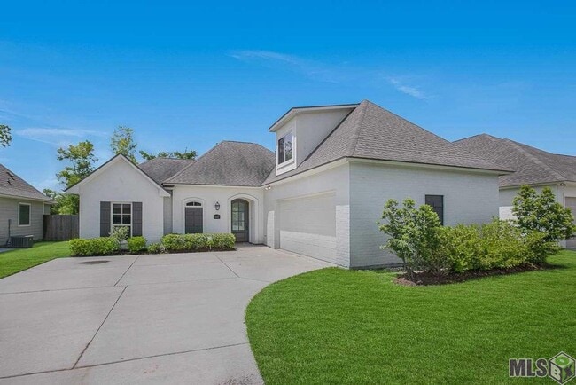 property at 12045 Rotterdam Ave