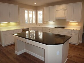 4000 Macpheadris Ct in El Dorado Hills, CA - Building Photo - Building Photo