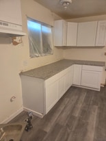 1102 L St in Bakersfield, CA - Building Photo