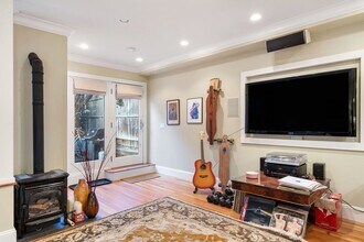 21 Cumberland St in Boston, MA - Building Photo - Building Photo
