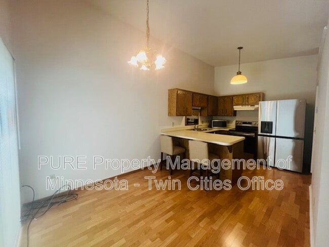 2307 Mailand Rd E in Maplewood, MN - Building Photo - Building Photo
