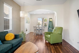 520 Calle Vibrante in Palm Desert, CA - Building Photo - Building Photo