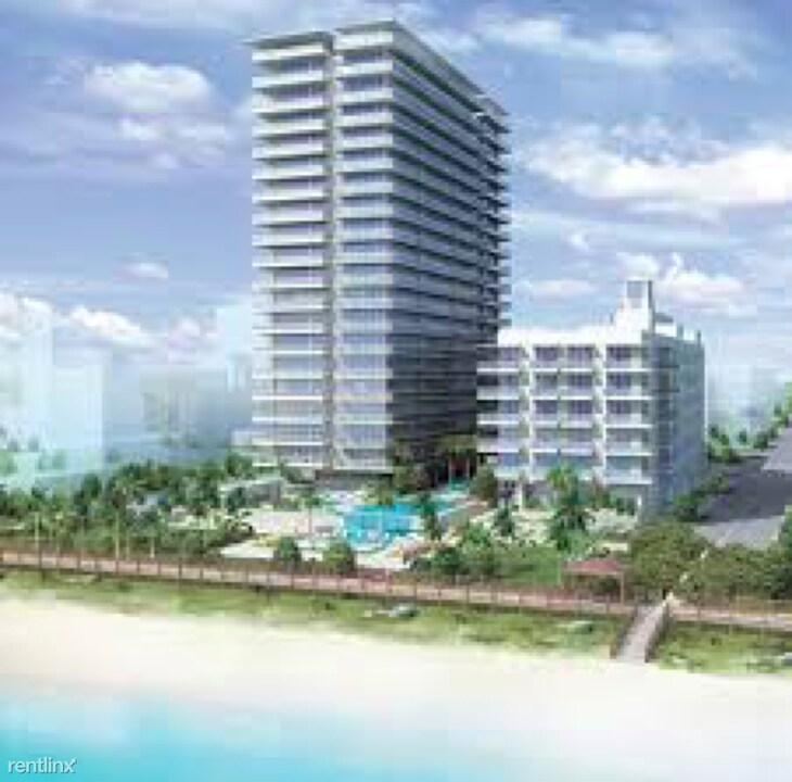 3737 Collins Ave in Miami Beach, FL - Building Photo